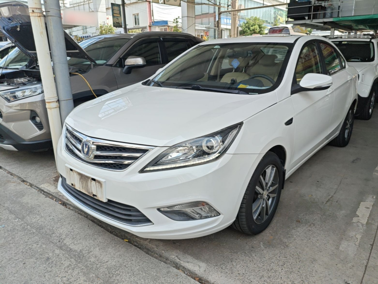 Eado 2016 1.6L MT