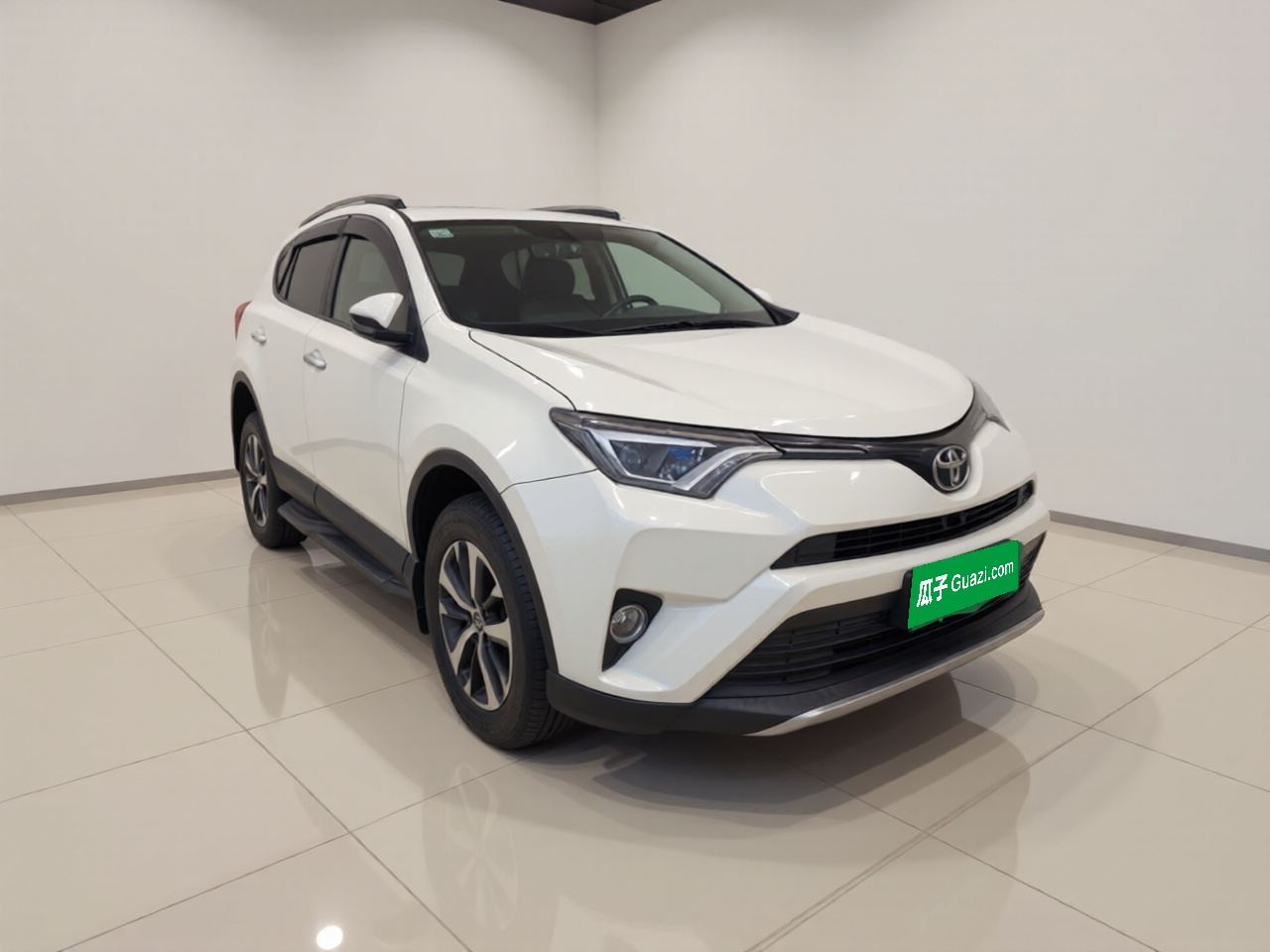 RAV4 2016 2.0L CVT RWD China V photo 3