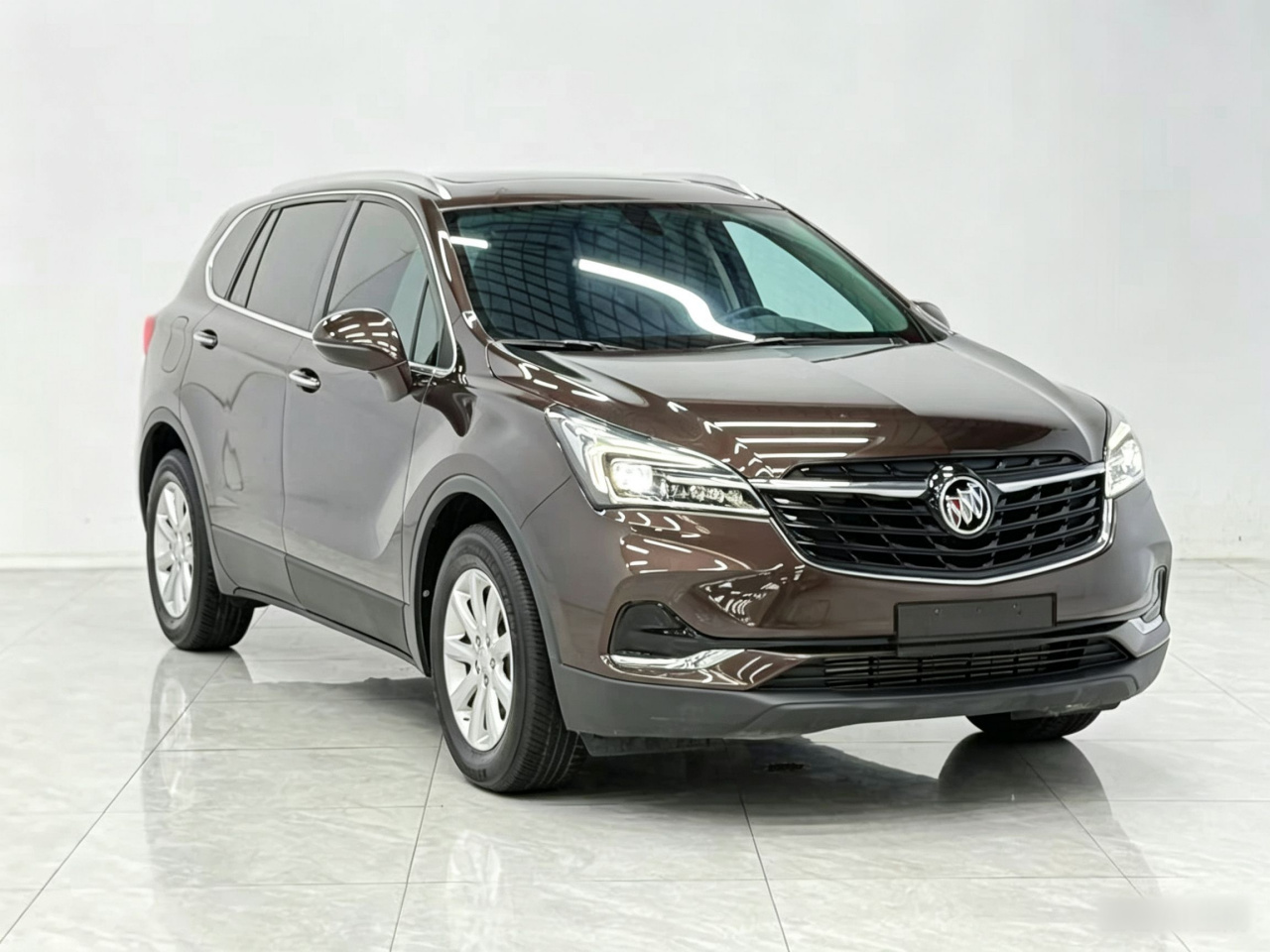 Envision 2021 532T RWD Elite photo 3