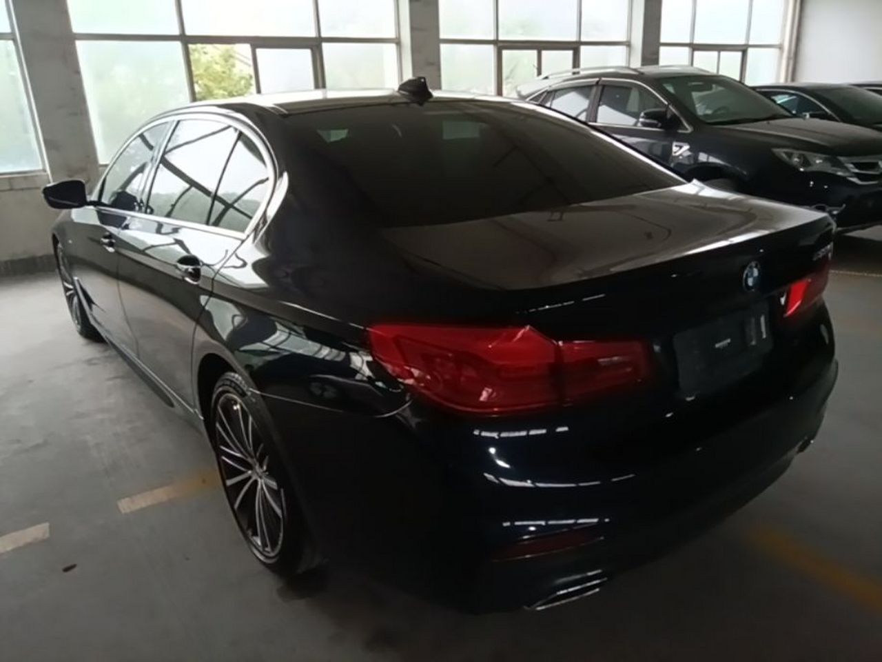 5 Series 2020 530Li Leading M Sport Package photo 4