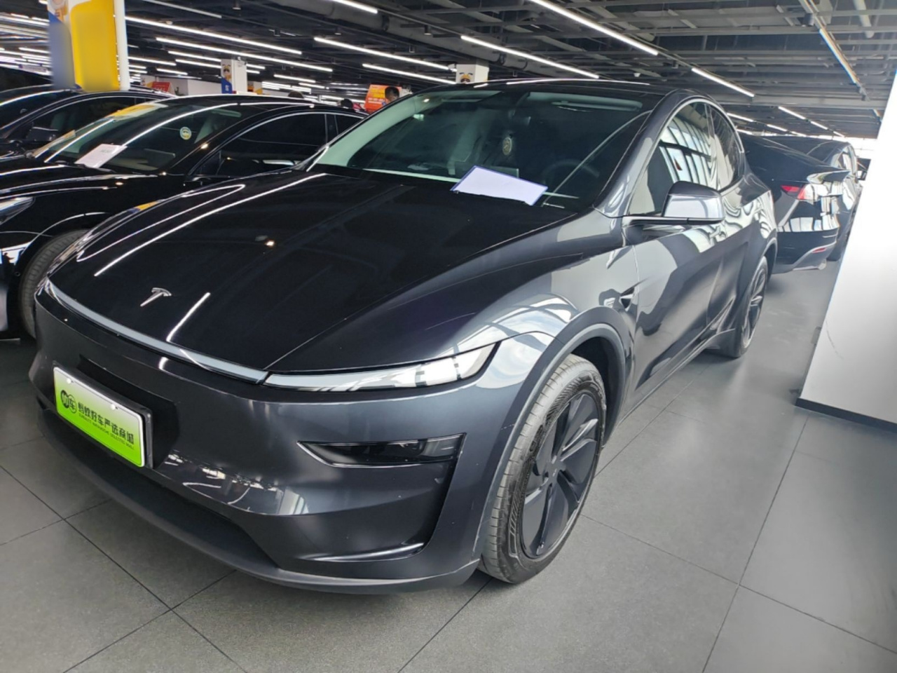 Model Y 2025 RWD