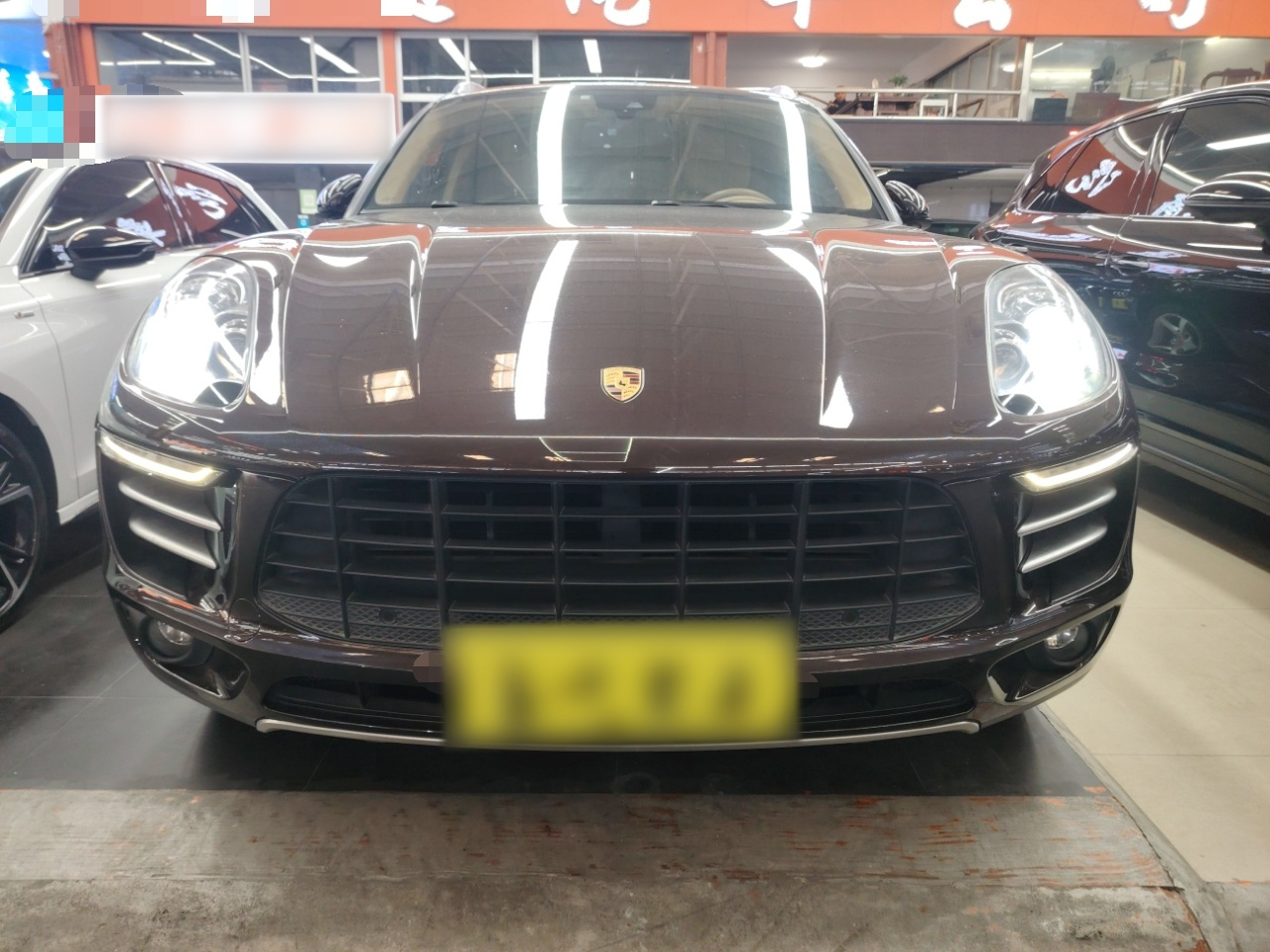 2017 Macan 2.0T photo 2