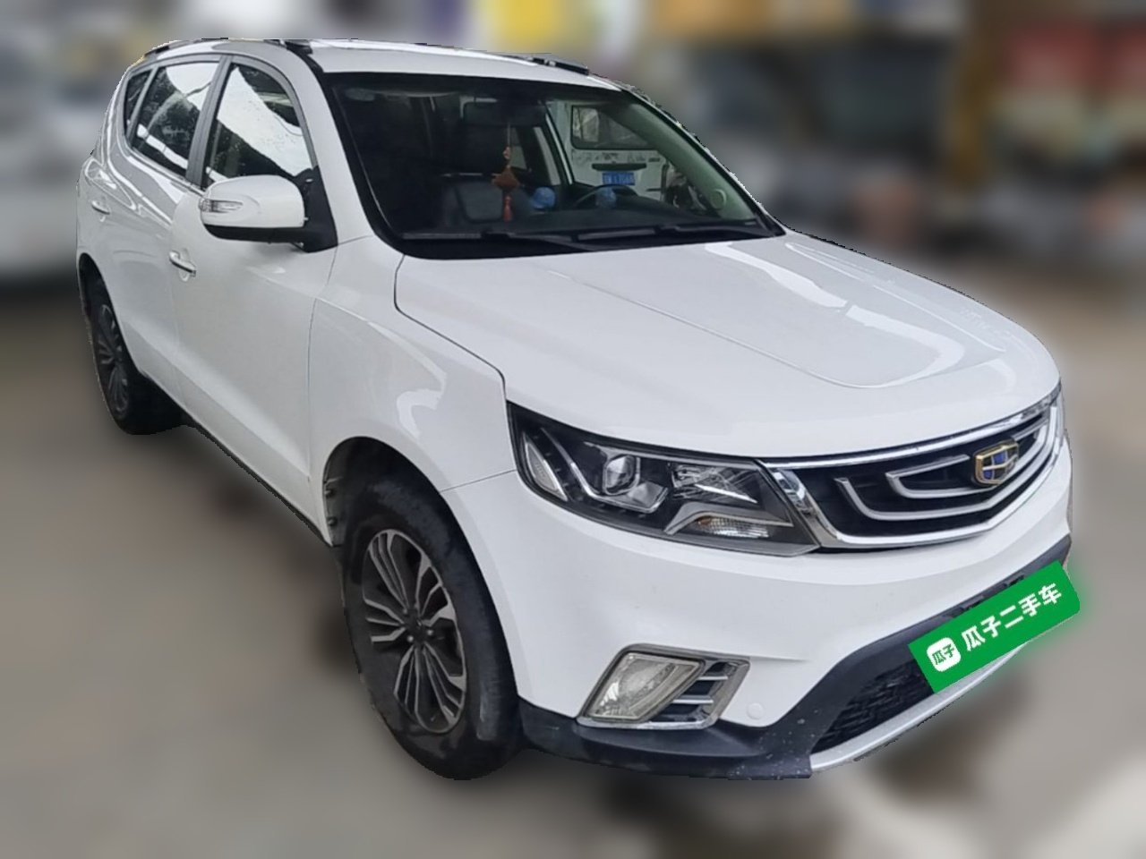 Vision X6 2016 1.8L MT Luxury photo 3
