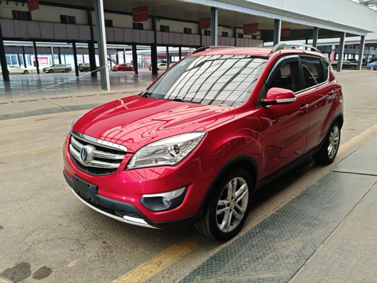 CS35 2016 1.6L AT Luxury IV