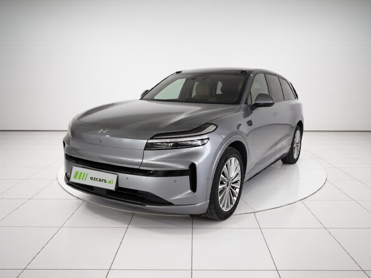 L90 2025 Ultra 6-Seater 60