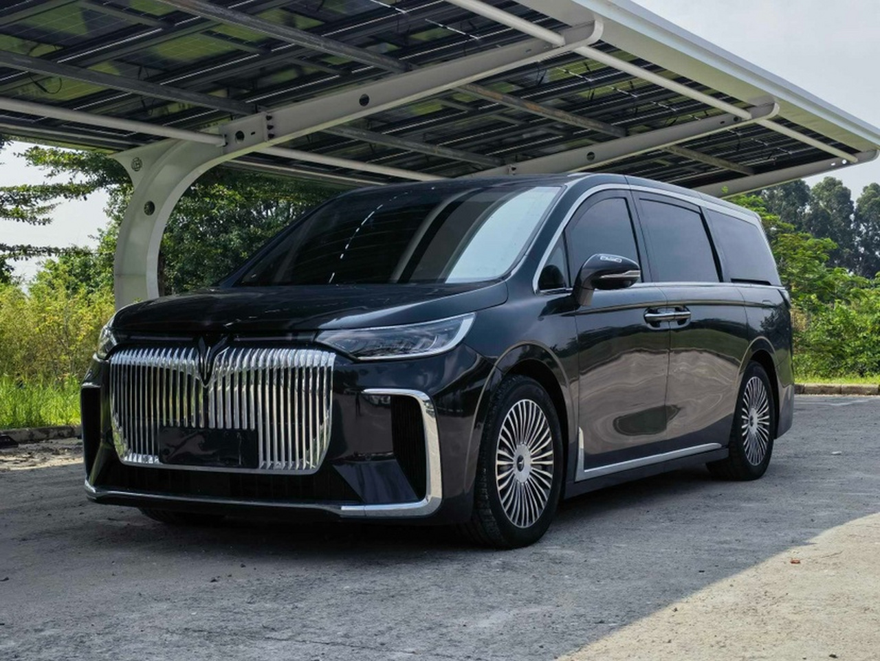Voyah Dreamer 2025 PHEV AWD Flagship