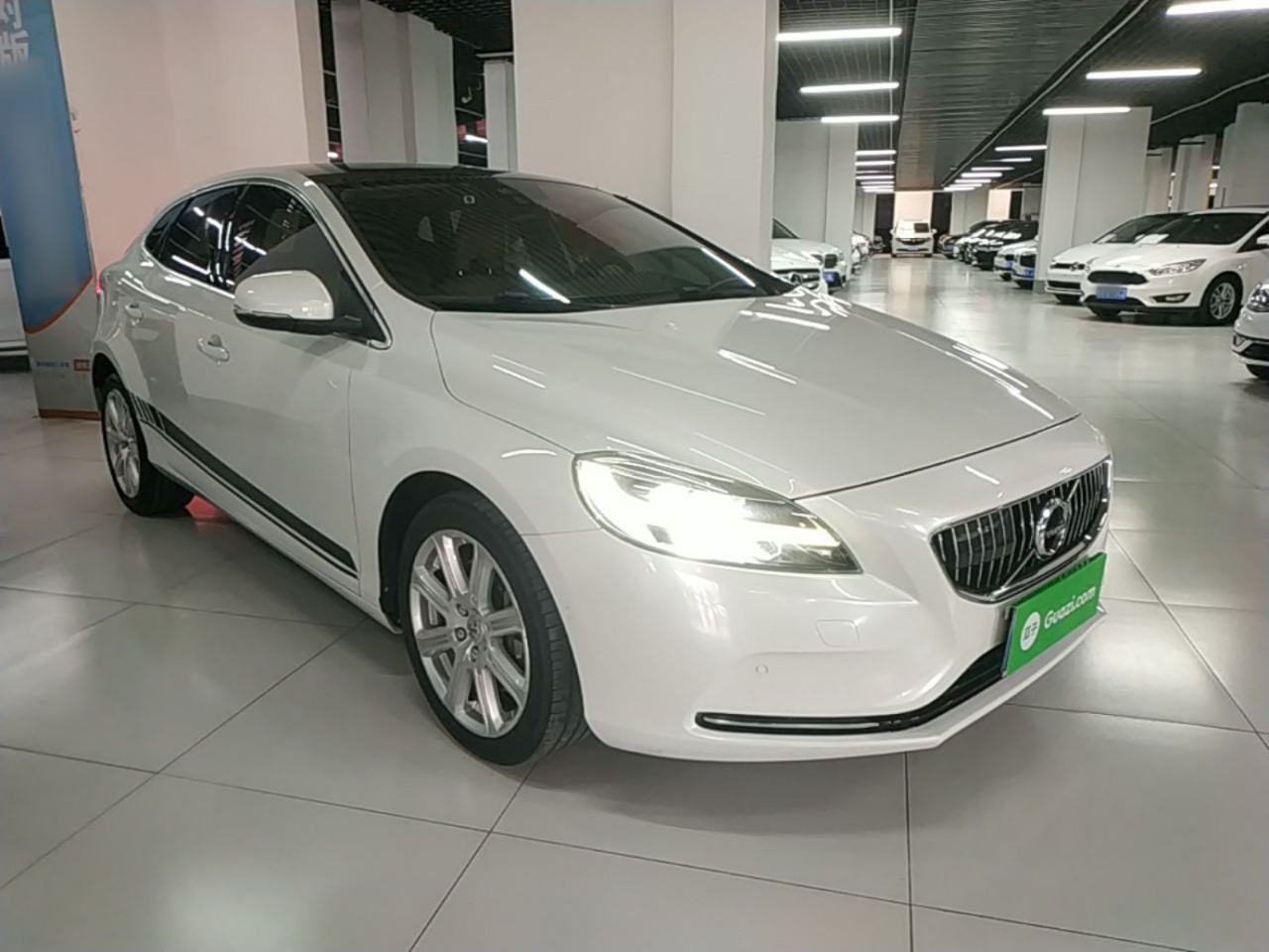 V40 2017 T4 photo 3