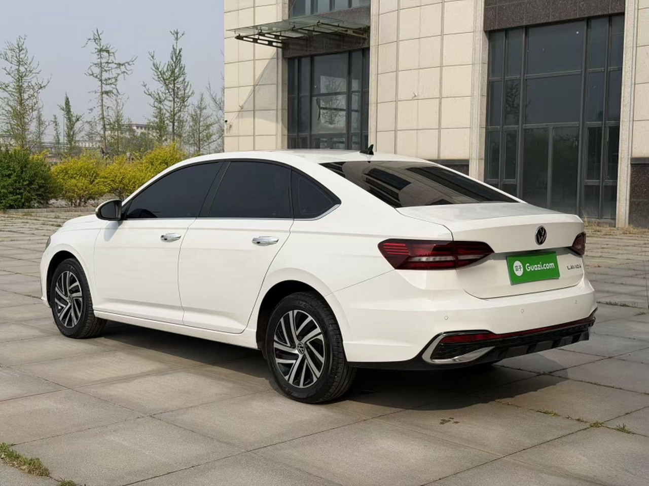 Lavida 2024 1.5L AT photo 4