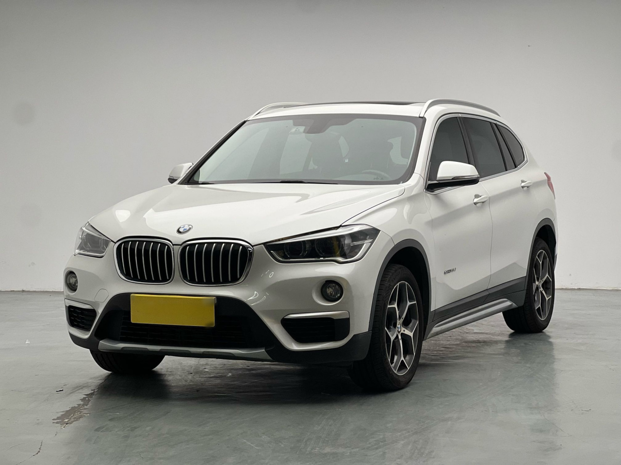 X1 2018 sDrive18Li Exclusive