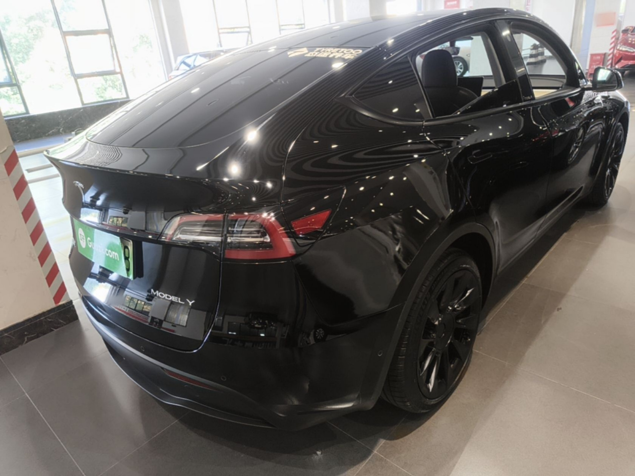 Model Y 2021 Standard Range RWD photo 4