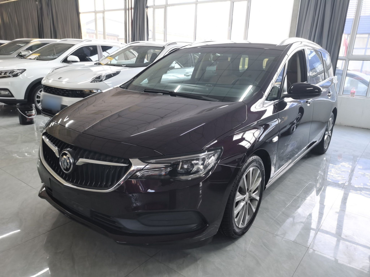 GL6 2021 323T Mild Hybrid Luxury