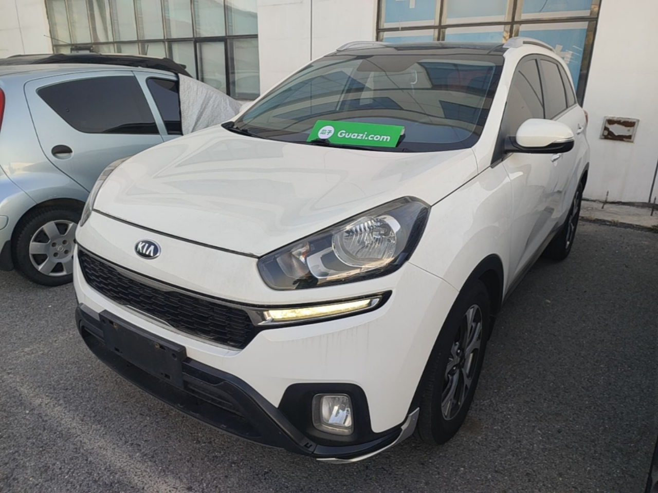 KX3 2015 1.6L AT RWD DLX