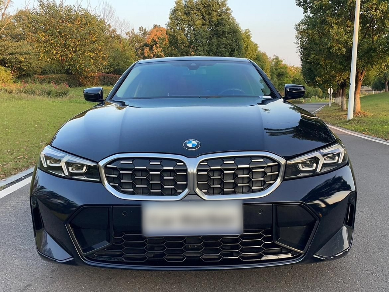 3 Series 2023 325Li M Sport Package photo 2