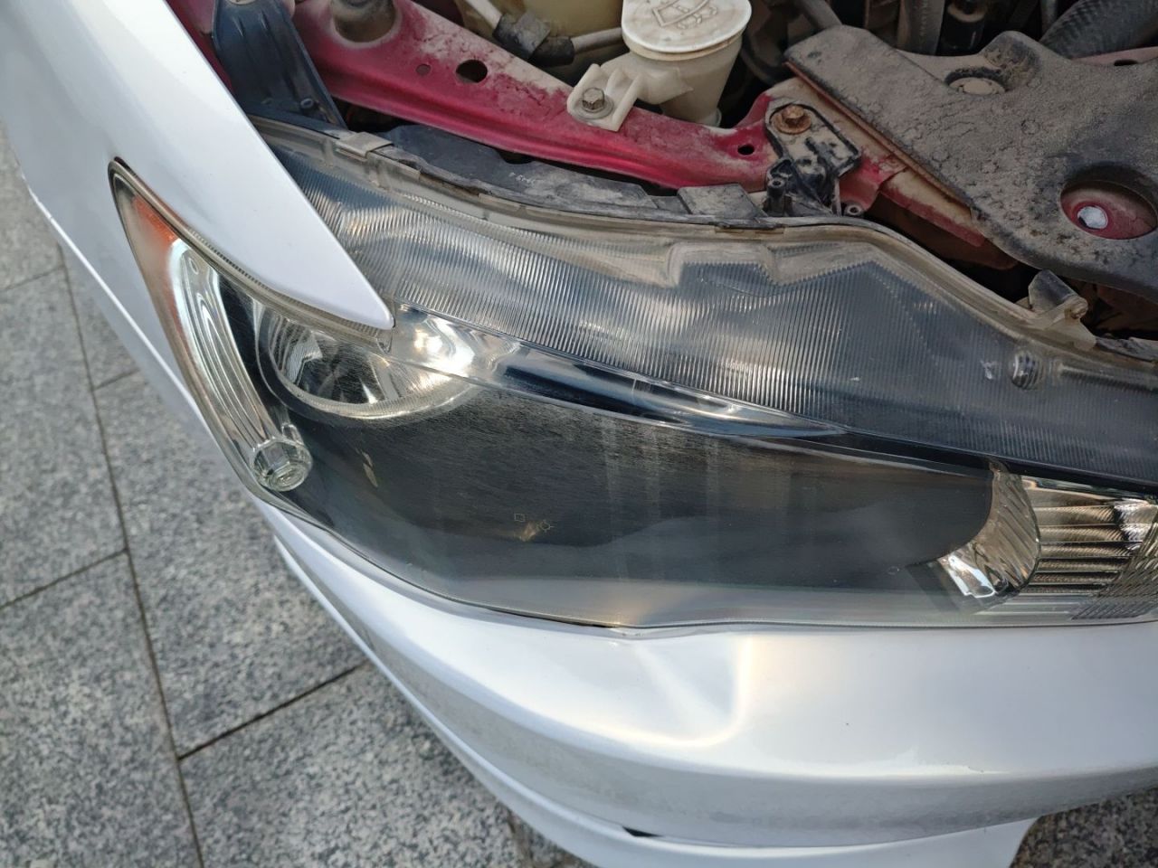 2011 1.8L CVT Luxury photo 2