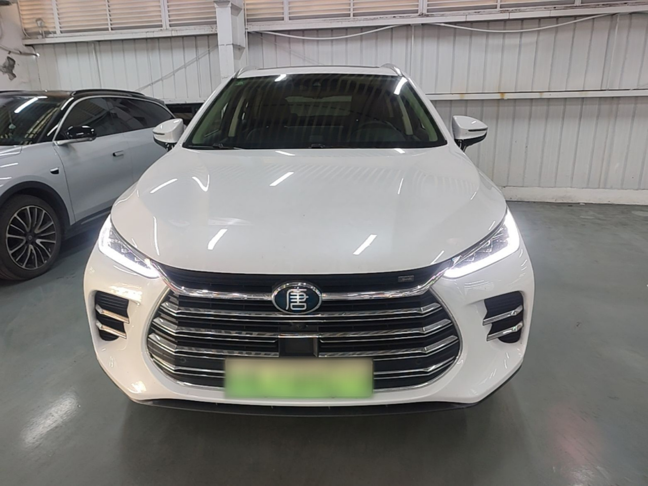 Tang EV 2018 DM 2.0T AWD Connected 7-Seater China V photo 2