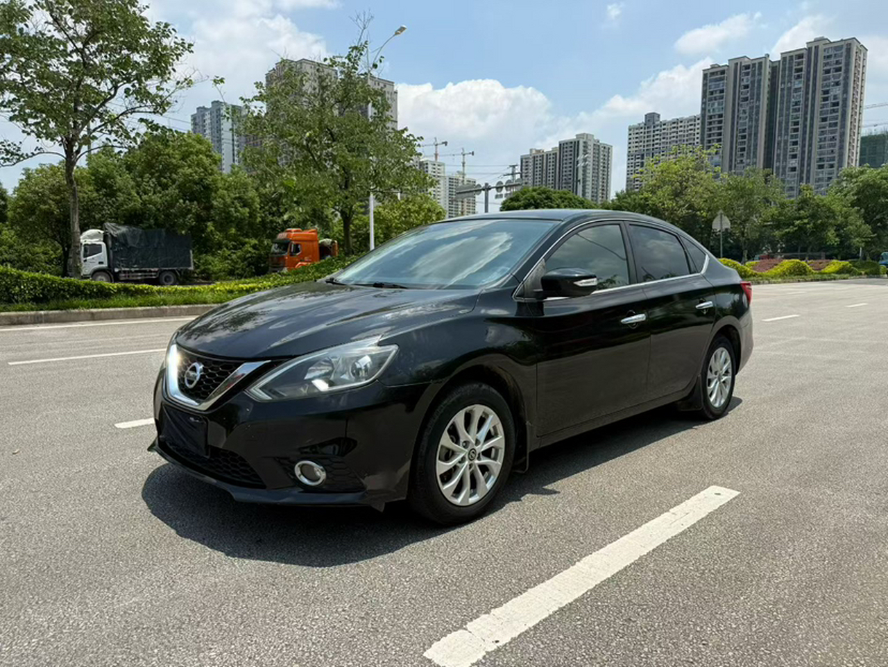 Sylphy 2016 1.6XL CVT Luxury photo 3