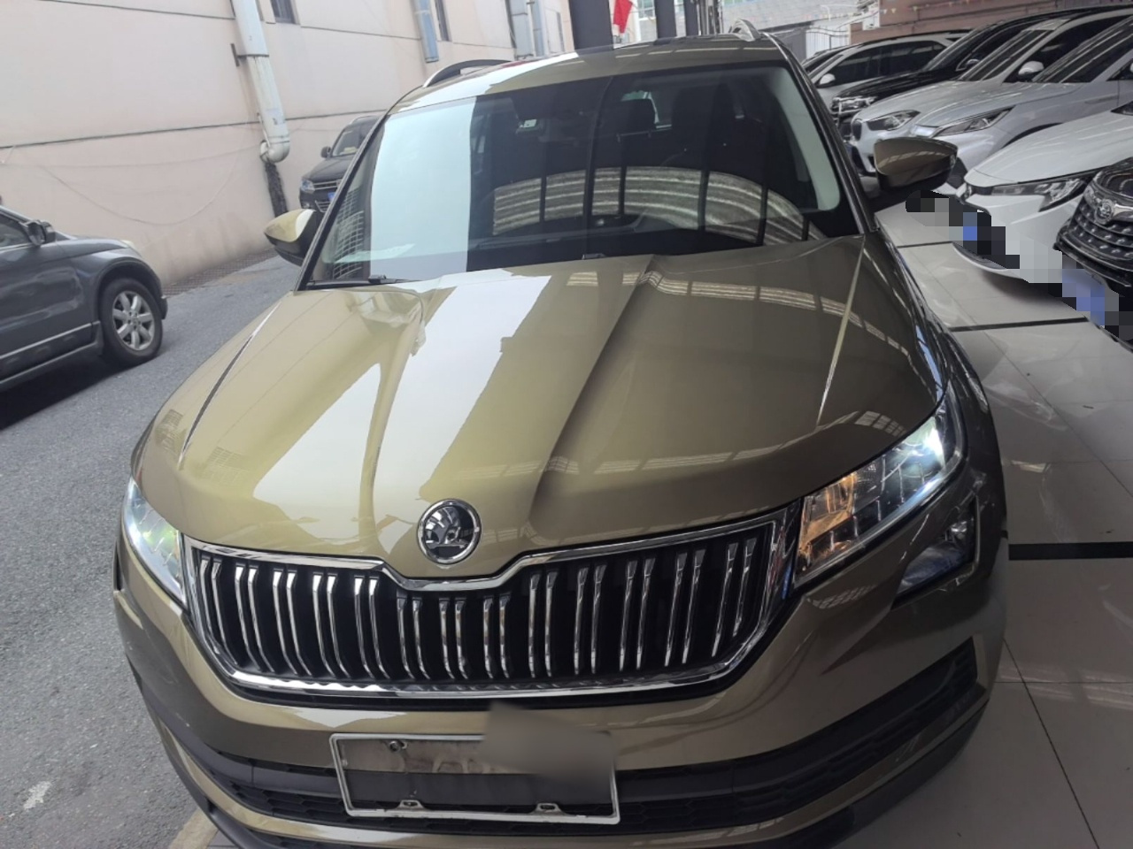Kodiaq 2017 TSI330 5-Seater RWD Luxury photo 2
