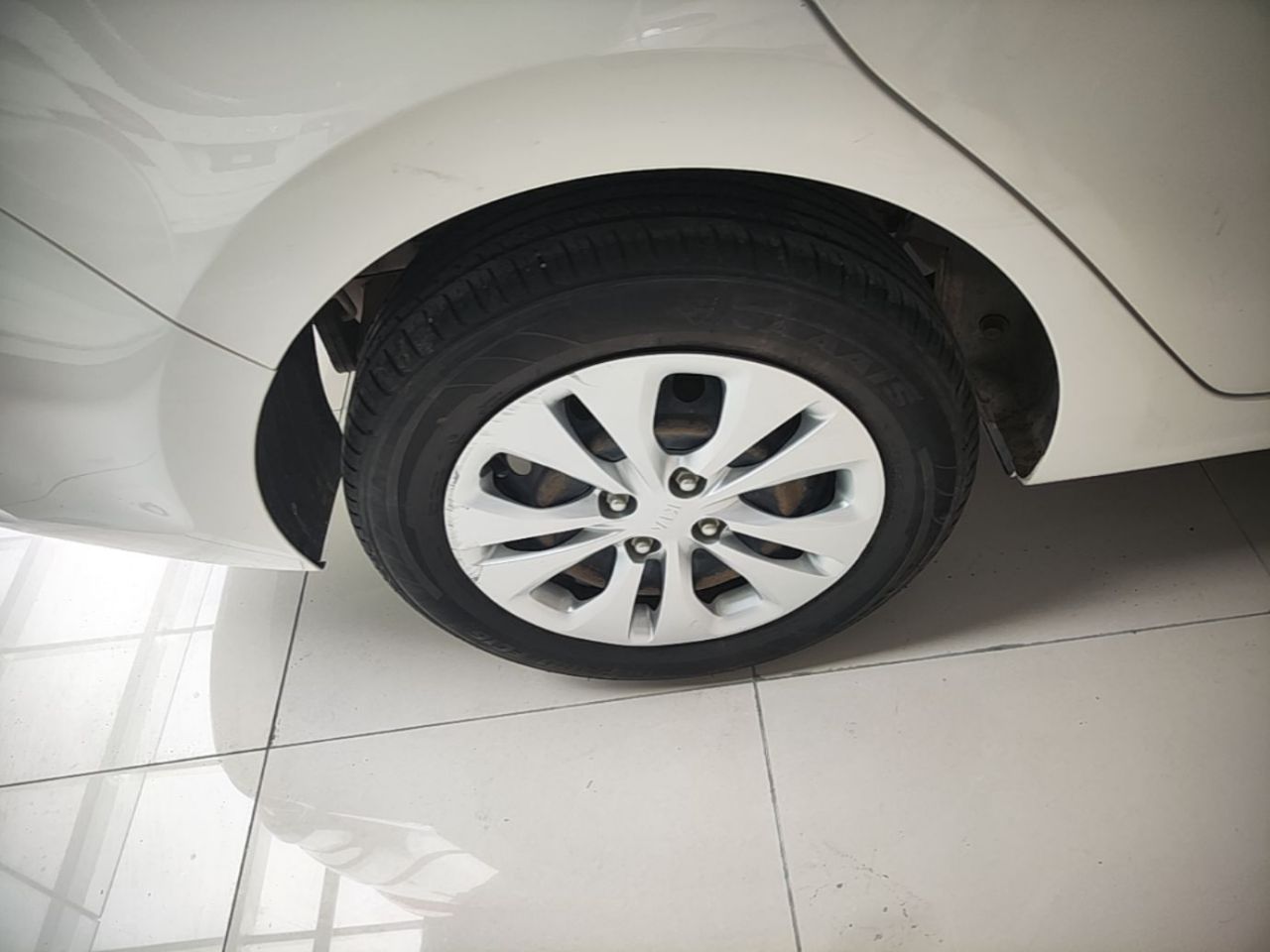 K2 2017 Sedan 1.4L AT GLS photo 4