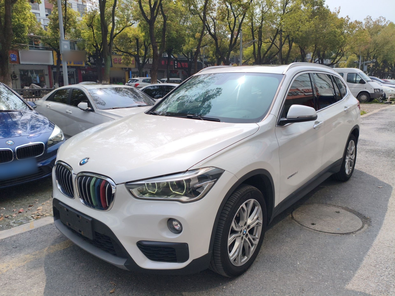 X1 2018 sDrive20Li Leading