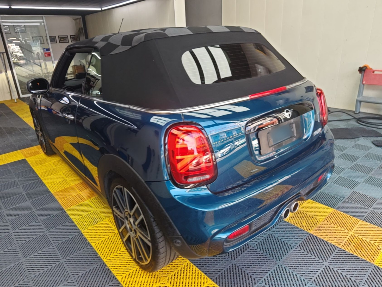 2021 2.0T COOPER S CABRIO photo 4