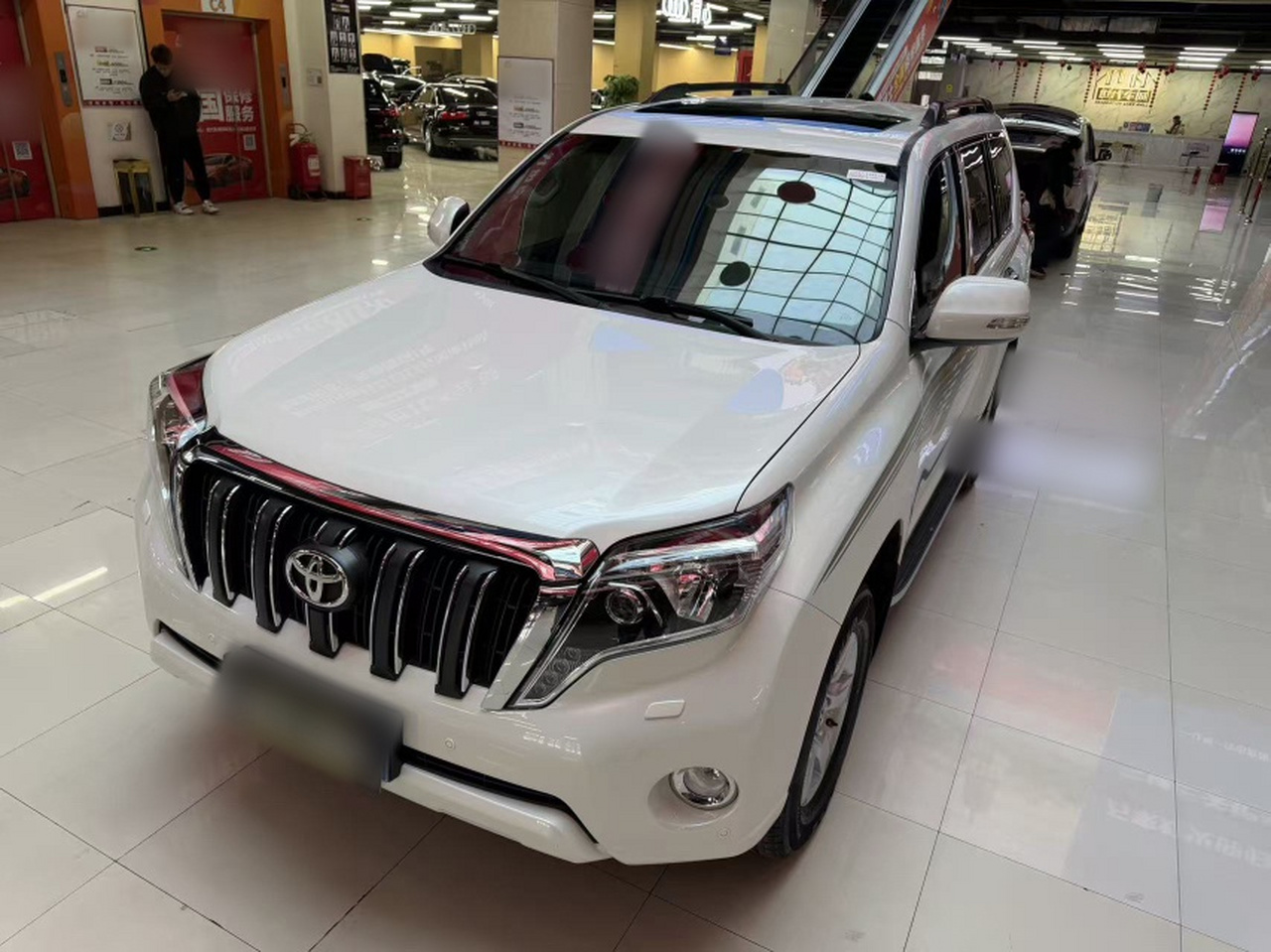 Prado 2016 3.5L AT TX-L NAVI photo 4