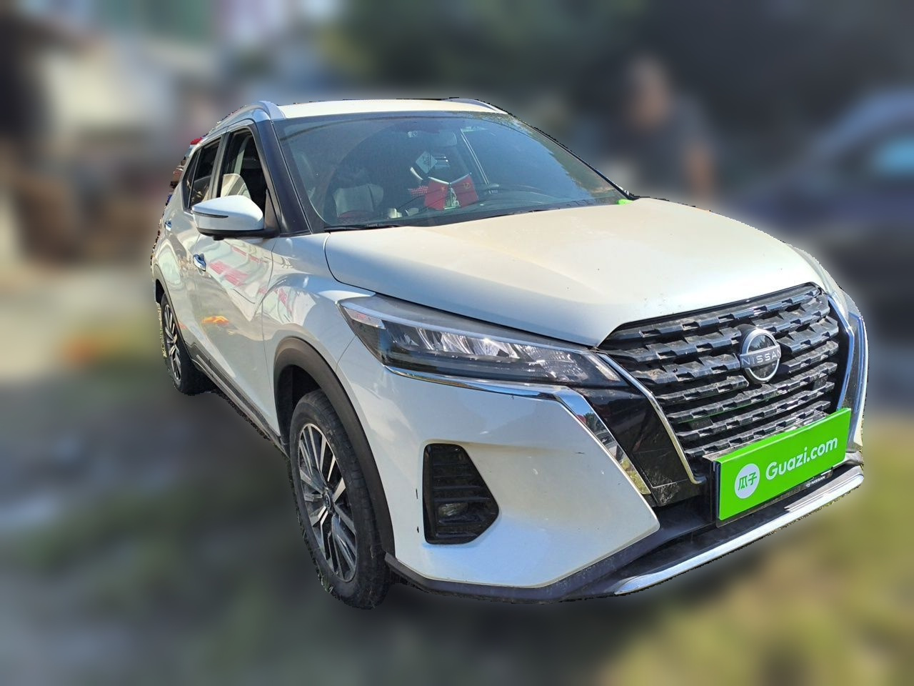 2023 1.5L Luxury photo 3