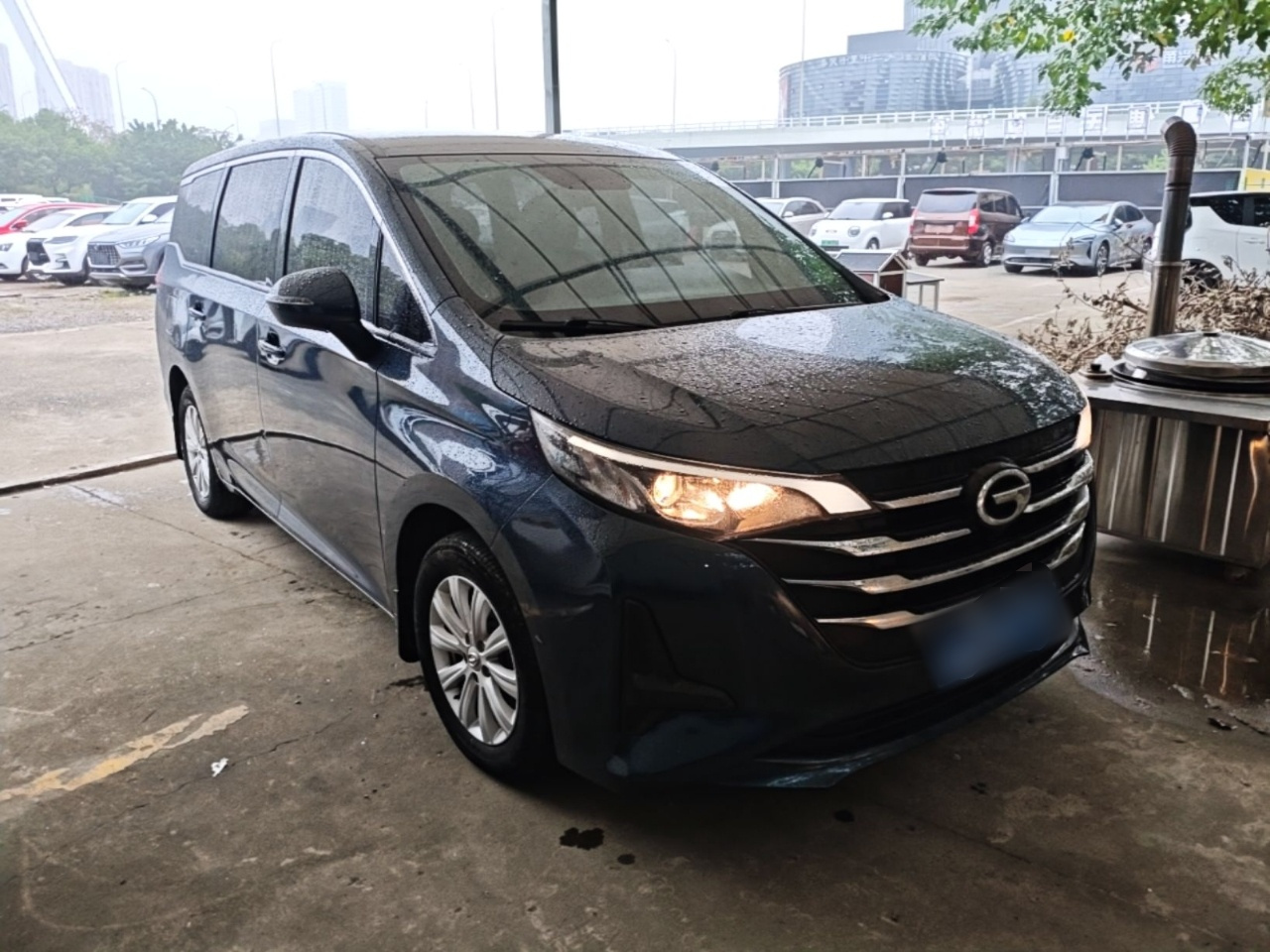 GAC Trumpchi M6 2019 270T AT Elite 7-Seater China V photo 3