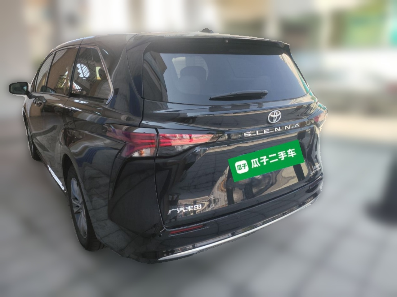 Sienna 2024 2.5L Hybrid AWD Premium photo 4