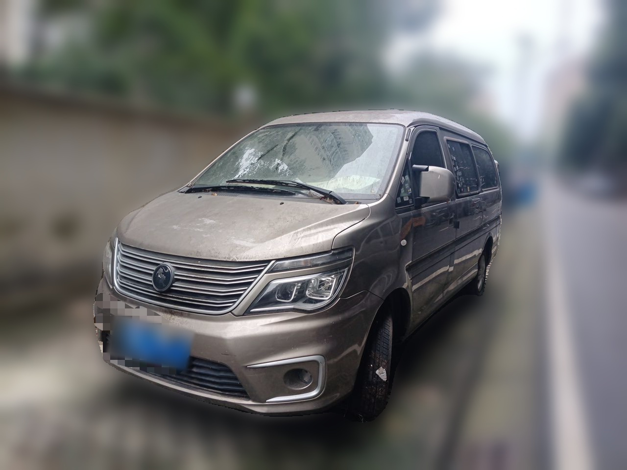 Lingzhi 2022 M5 1.6L 7-Seater