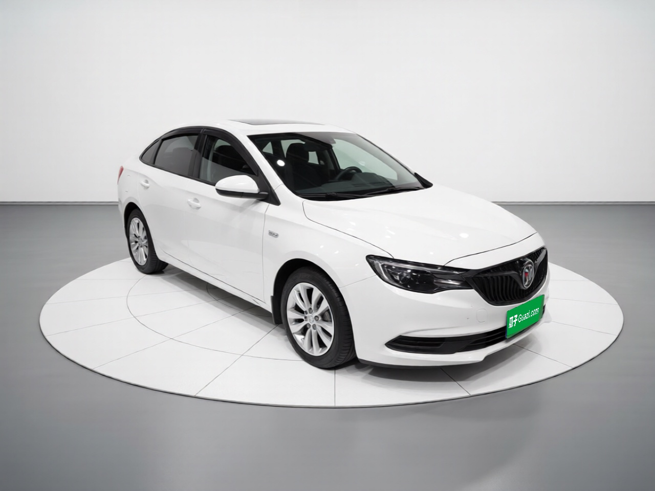 Excelle 2021 Facelift Classic 1.5L AT Elite photo 3