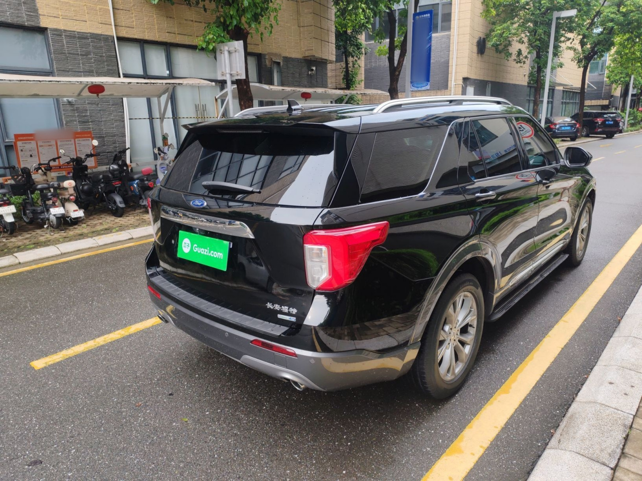Explorer 2020 EcoBoost 285 AWD 6-Seater photo 3