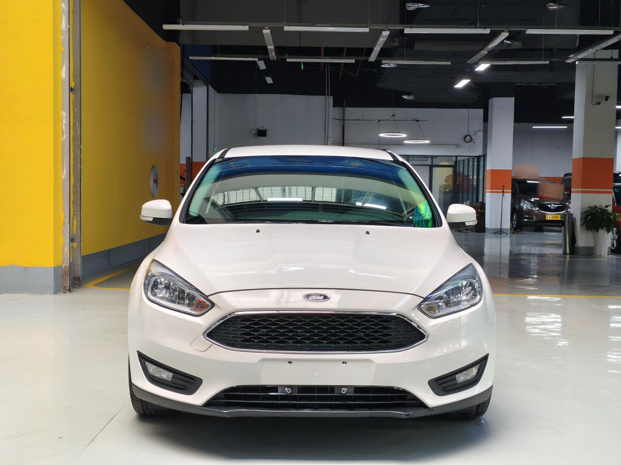 Focus 2017 Hatchback 1.6L AT Comfort photo 2