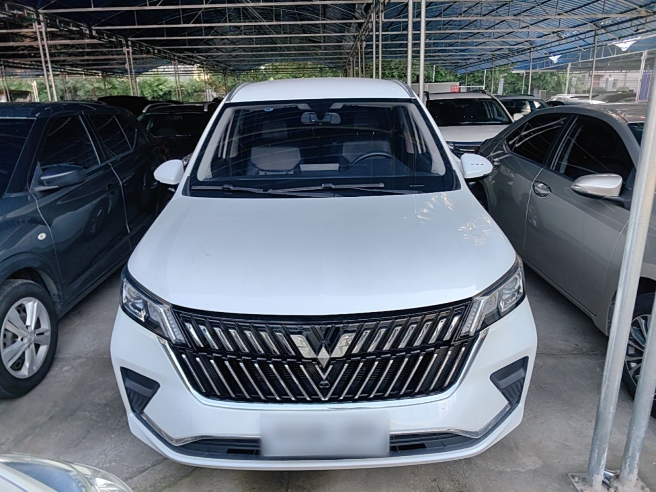 Wuling 2022 1.5L MT Comfort photo 2