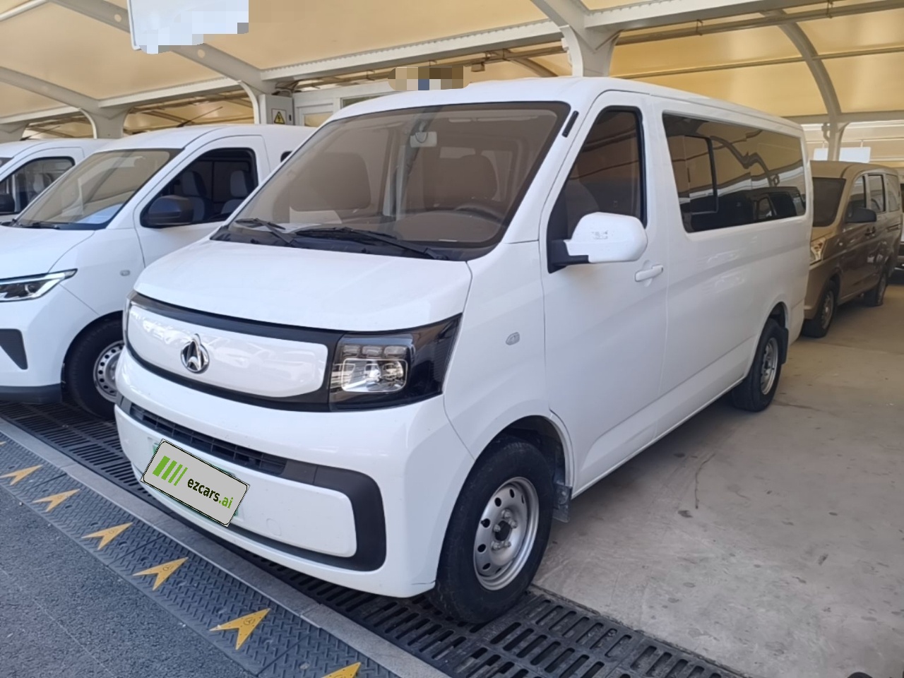 Changan EM80 2025 Comfort 6-Seater 300km