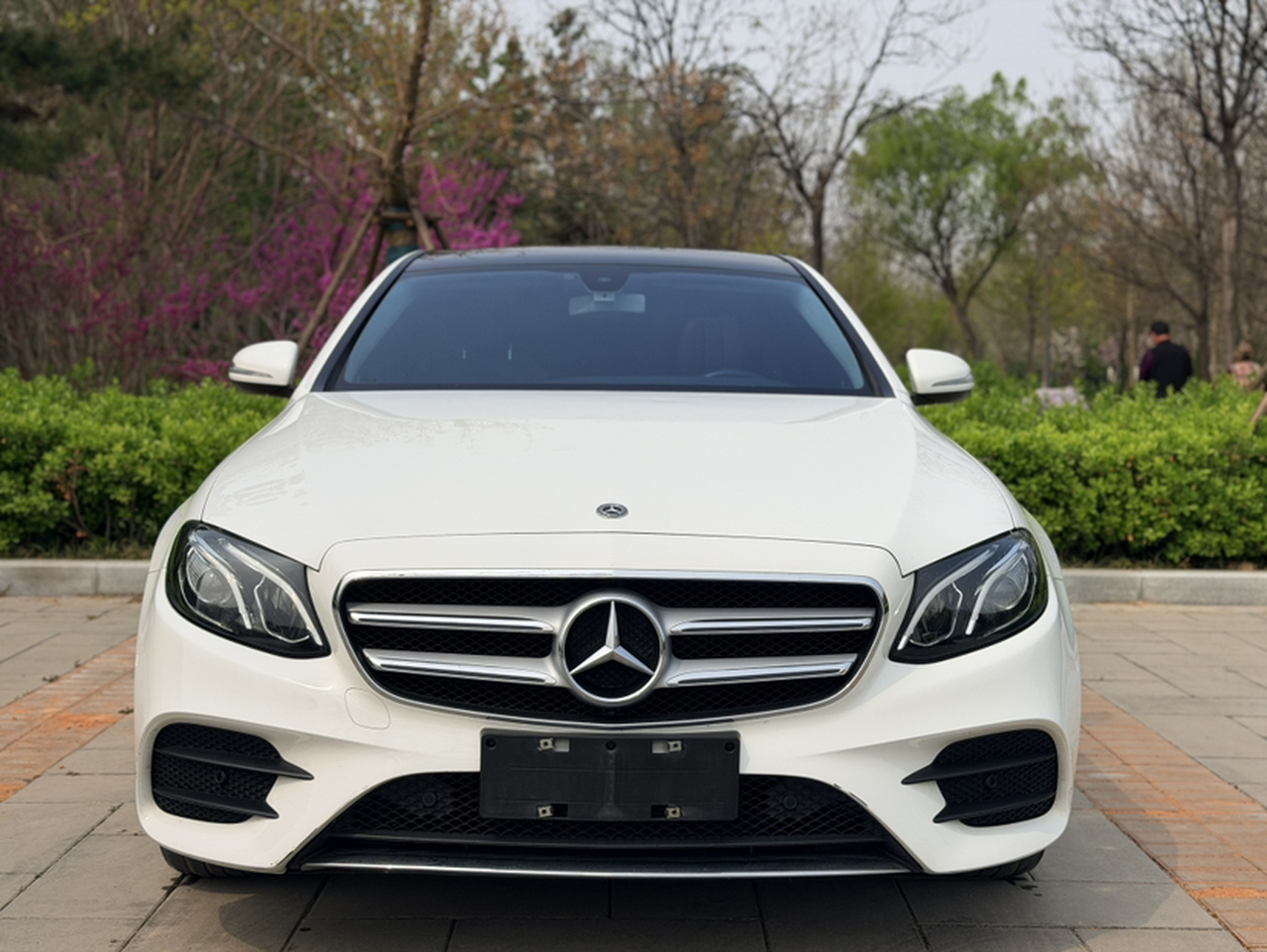 E-Class 2018 Facelift E 200 L Sport photo 3