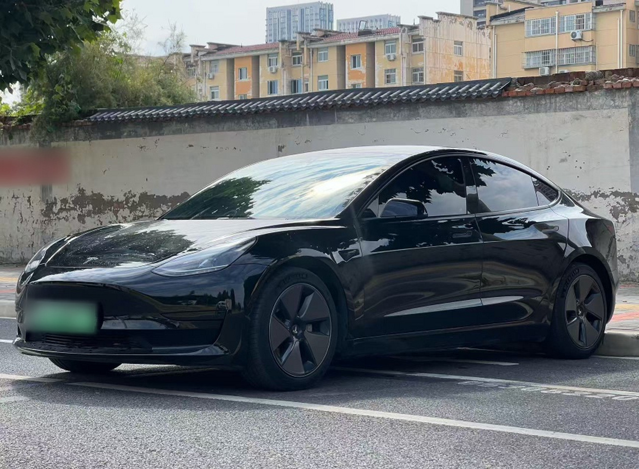 Model 3 2022 RWD photo 4