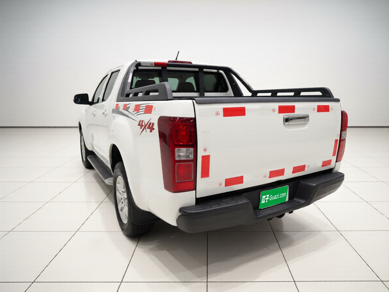 Isuzu D-MAX 2018 3.0T AWD MT Base 4JJ1-TC HI photo 4