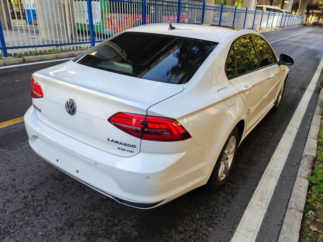 Lamando 2019 230TSI DSG China VI photo 4