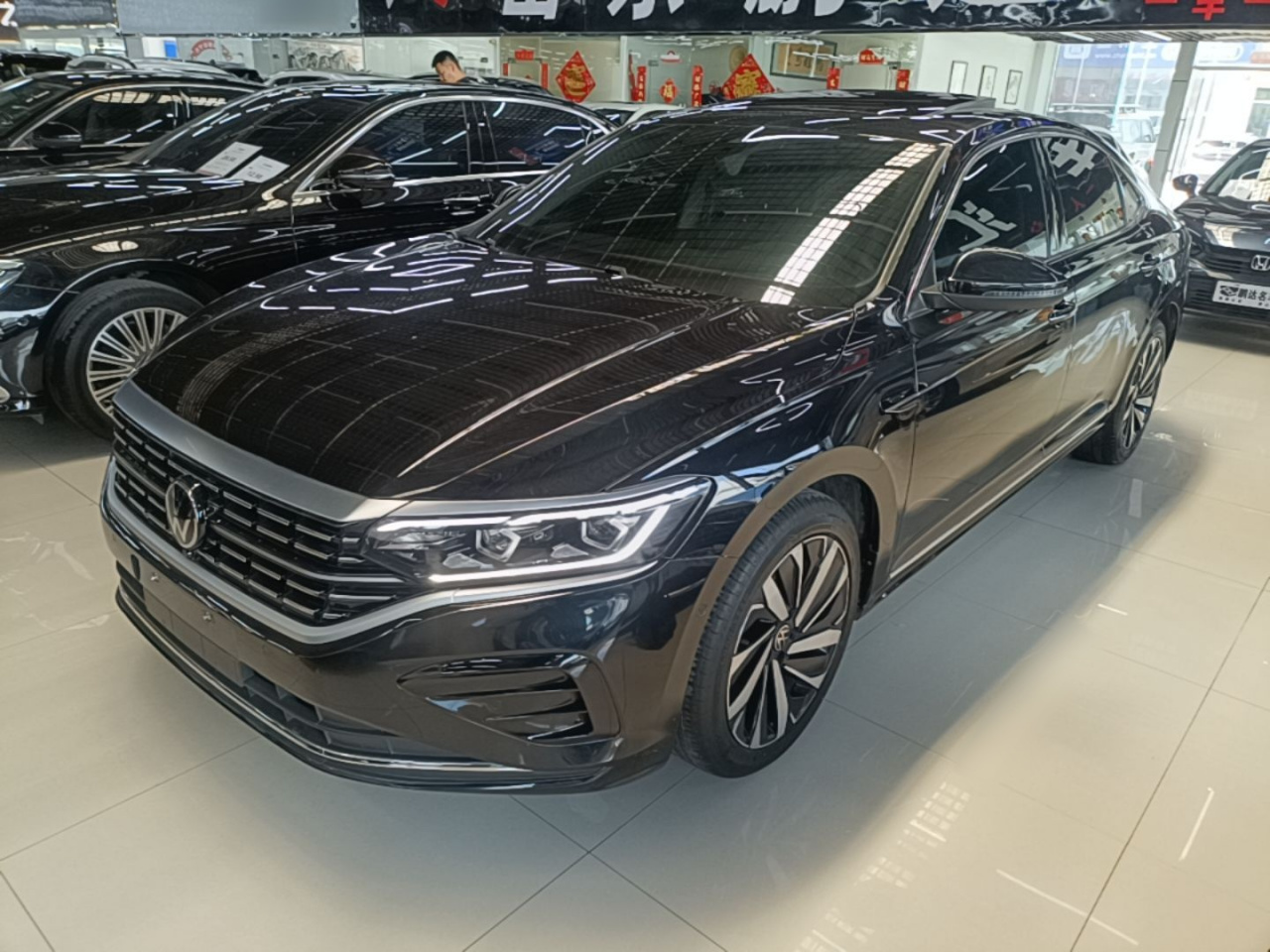 Passat 2023 Facelift 330TSI Luxury