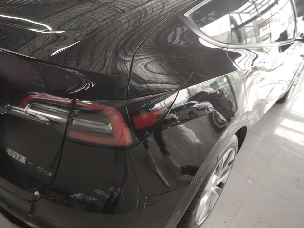 Model Y 2022 Facelift RWD photo 2