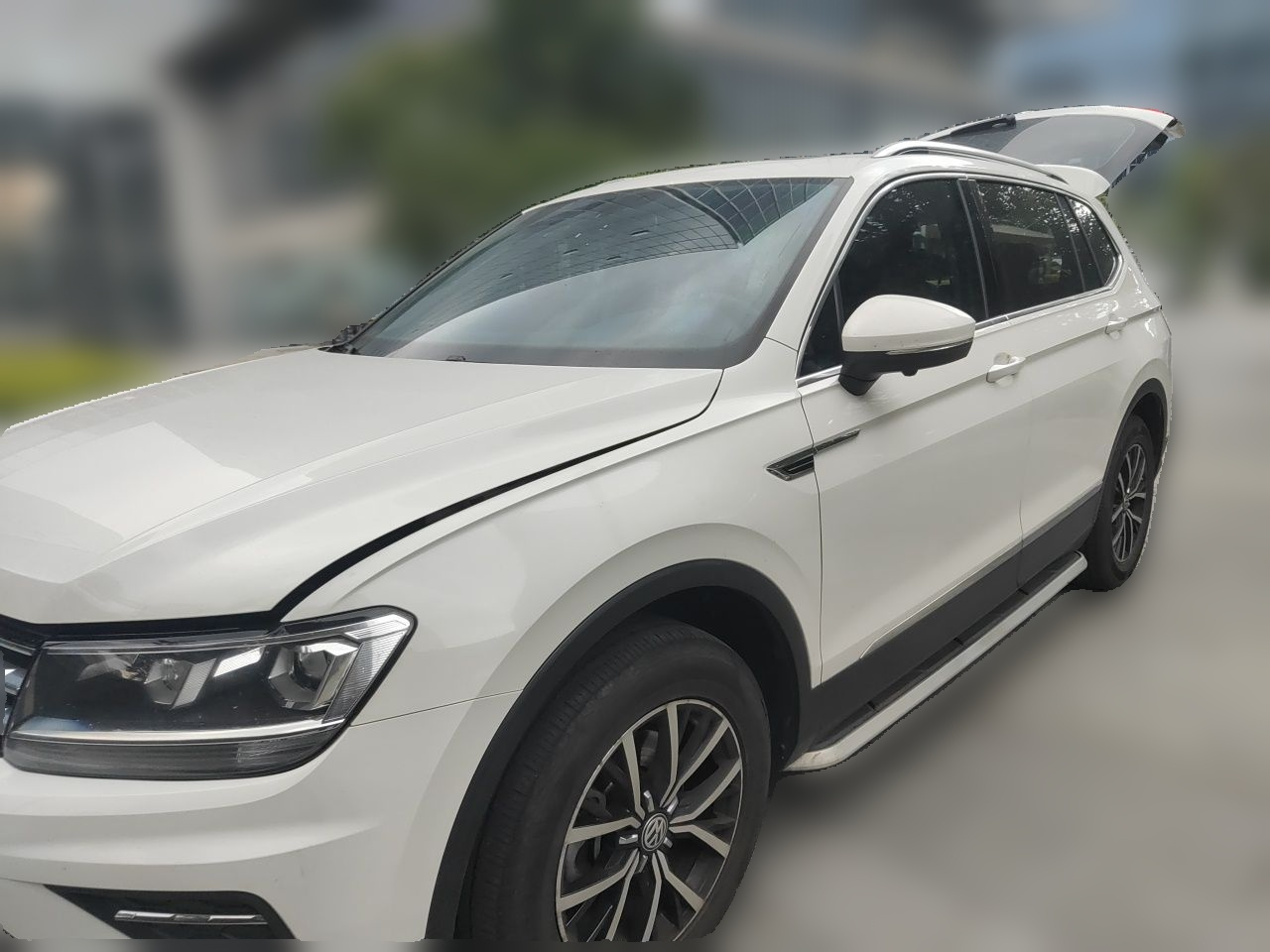 Tiguan L 2017 330TSI AT RWD Luxury