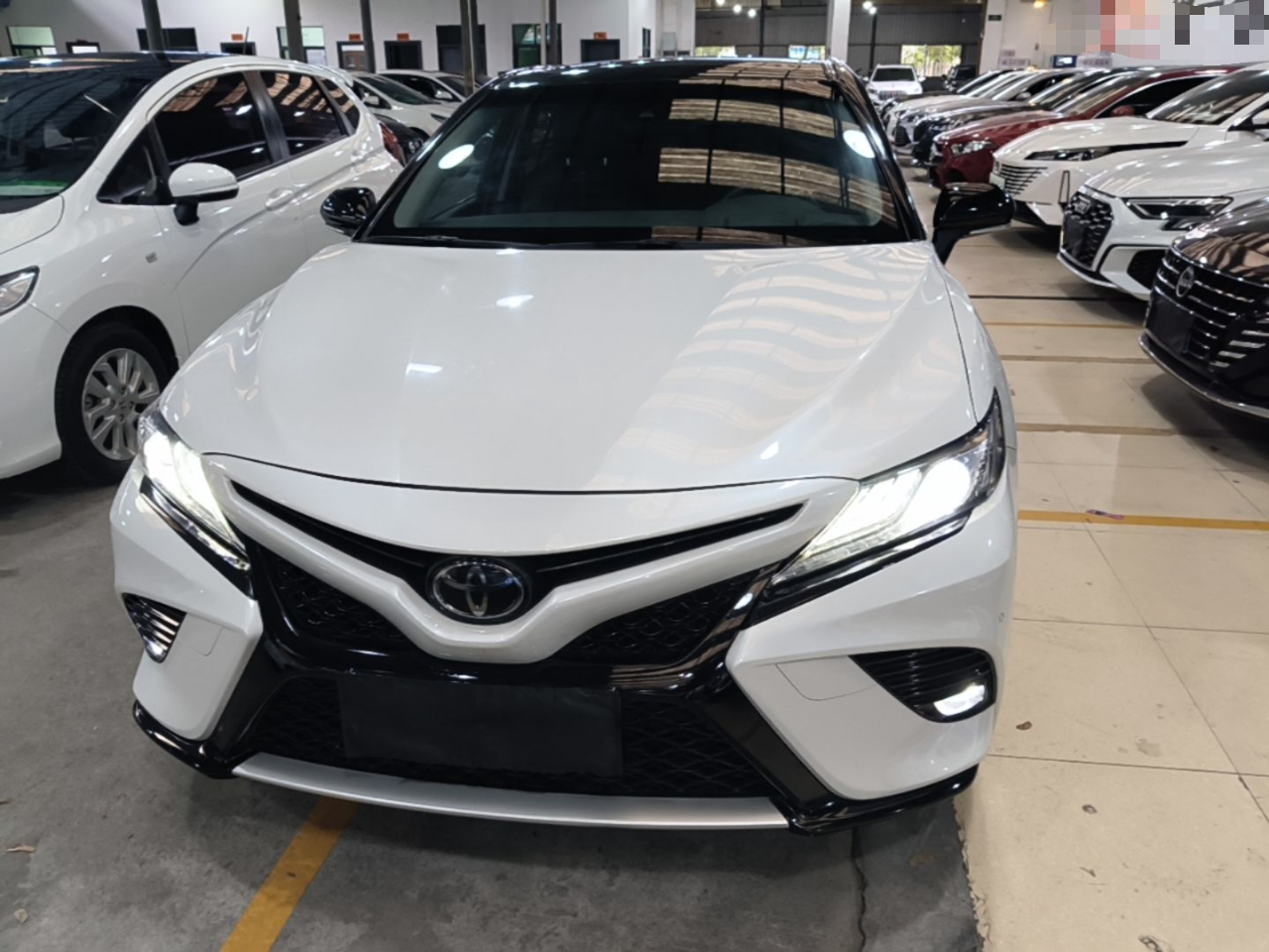 Camry 2019 Facelift 2.0S photo 2