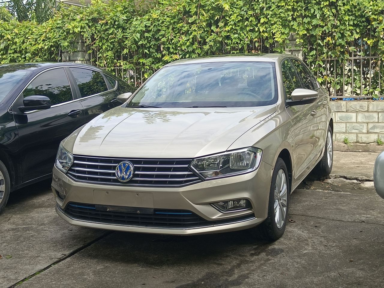 Bora 2017 1.6L MT Comfort