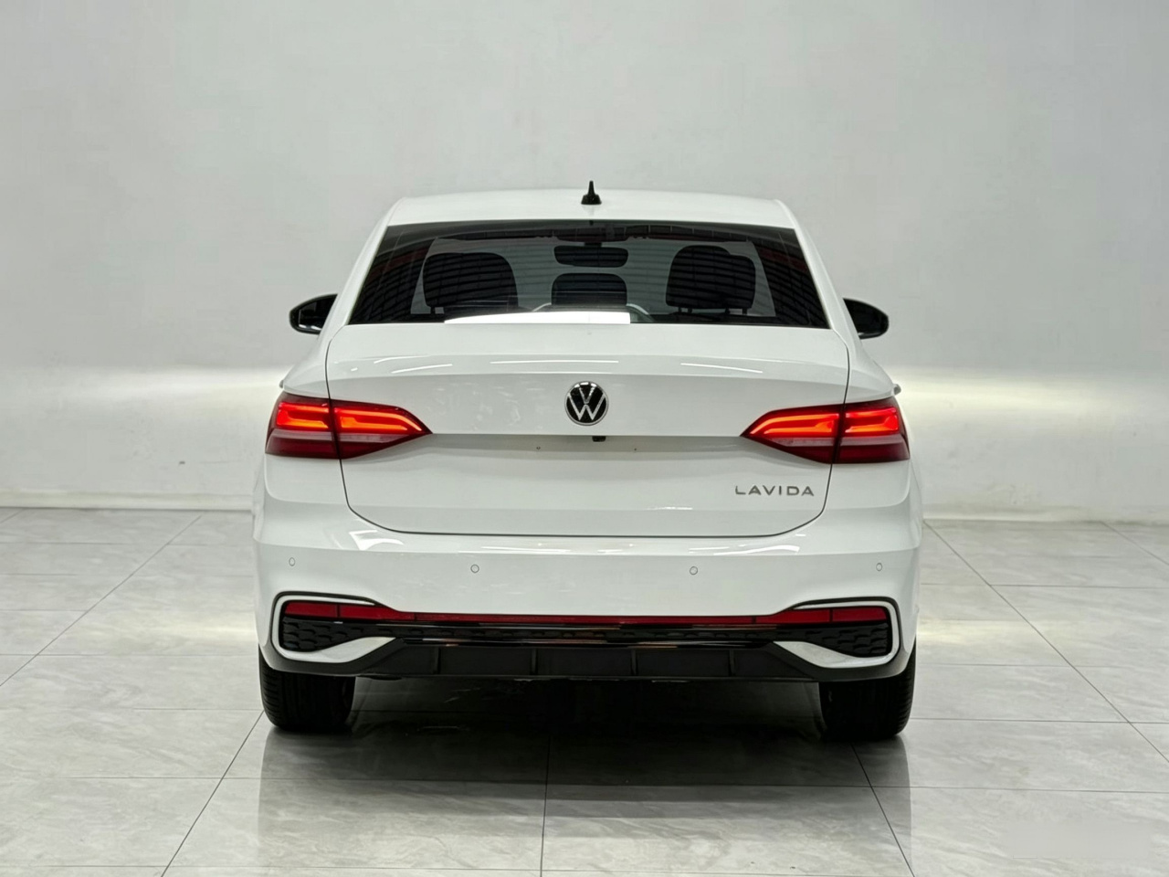 Lavida 2023 1.5L AT photo 5