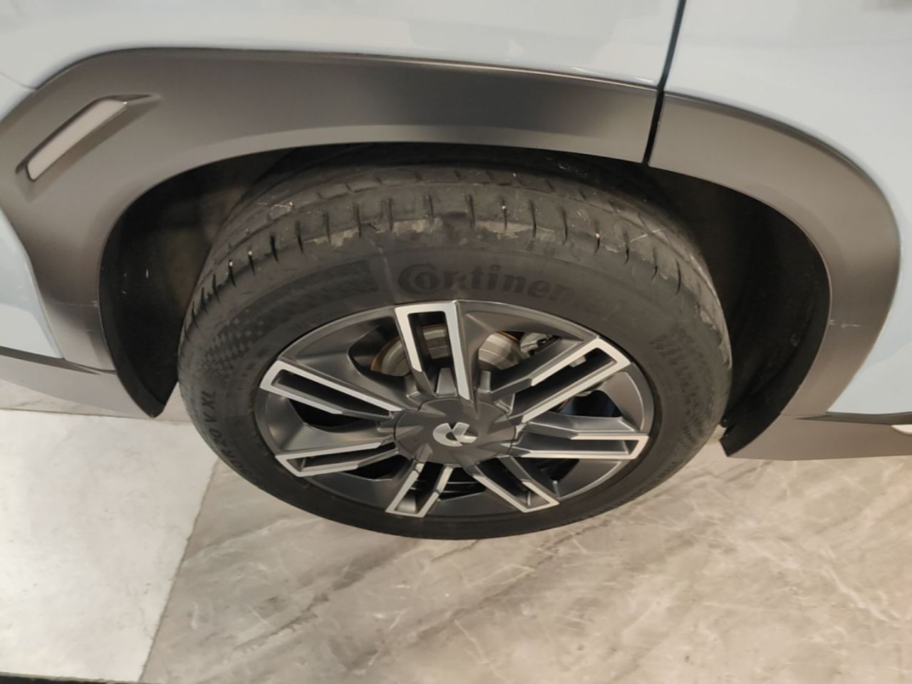 ES6 2020 600KM Sport photo 3
