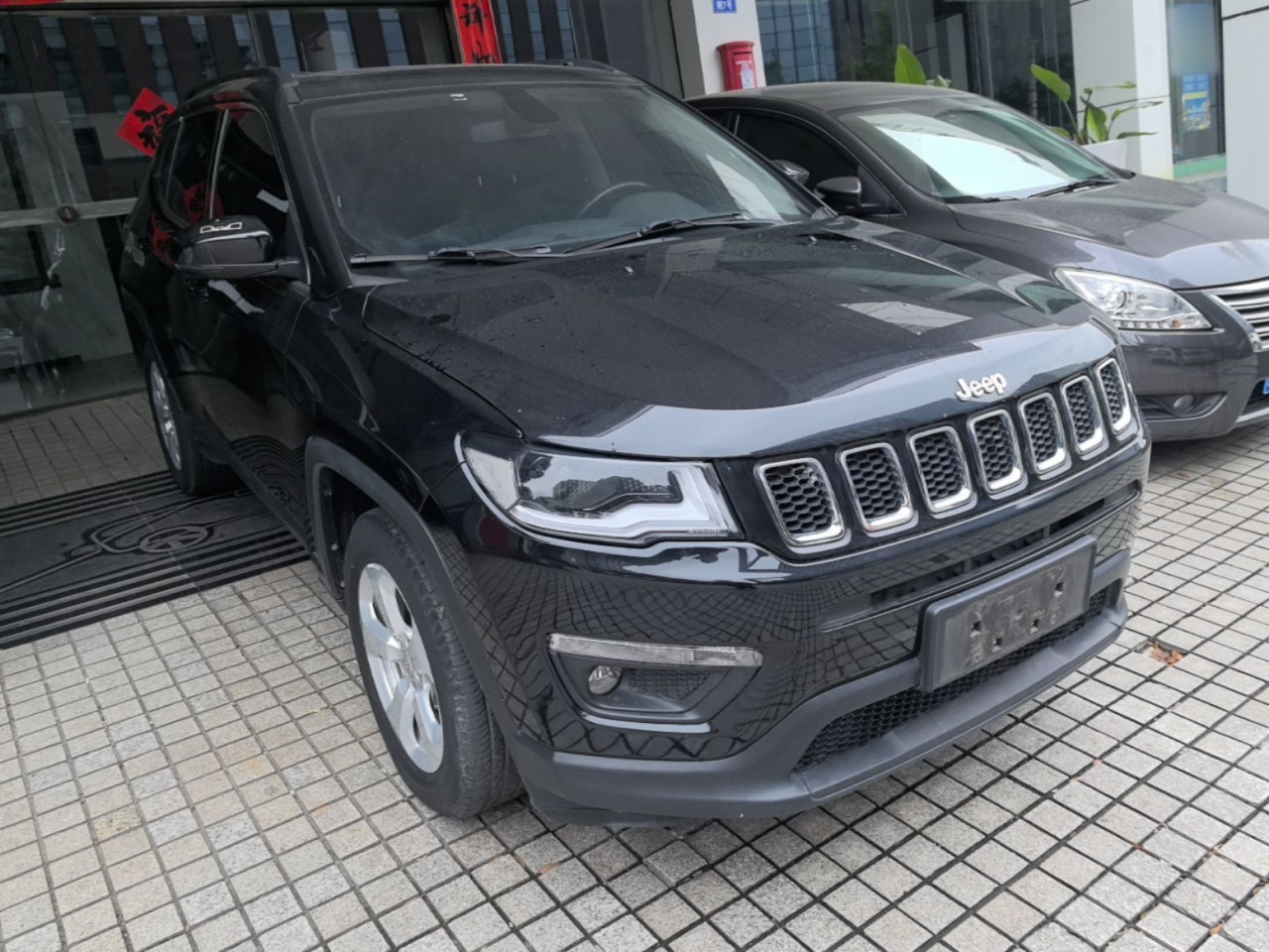 Compass 2019 220T AT photo 3
