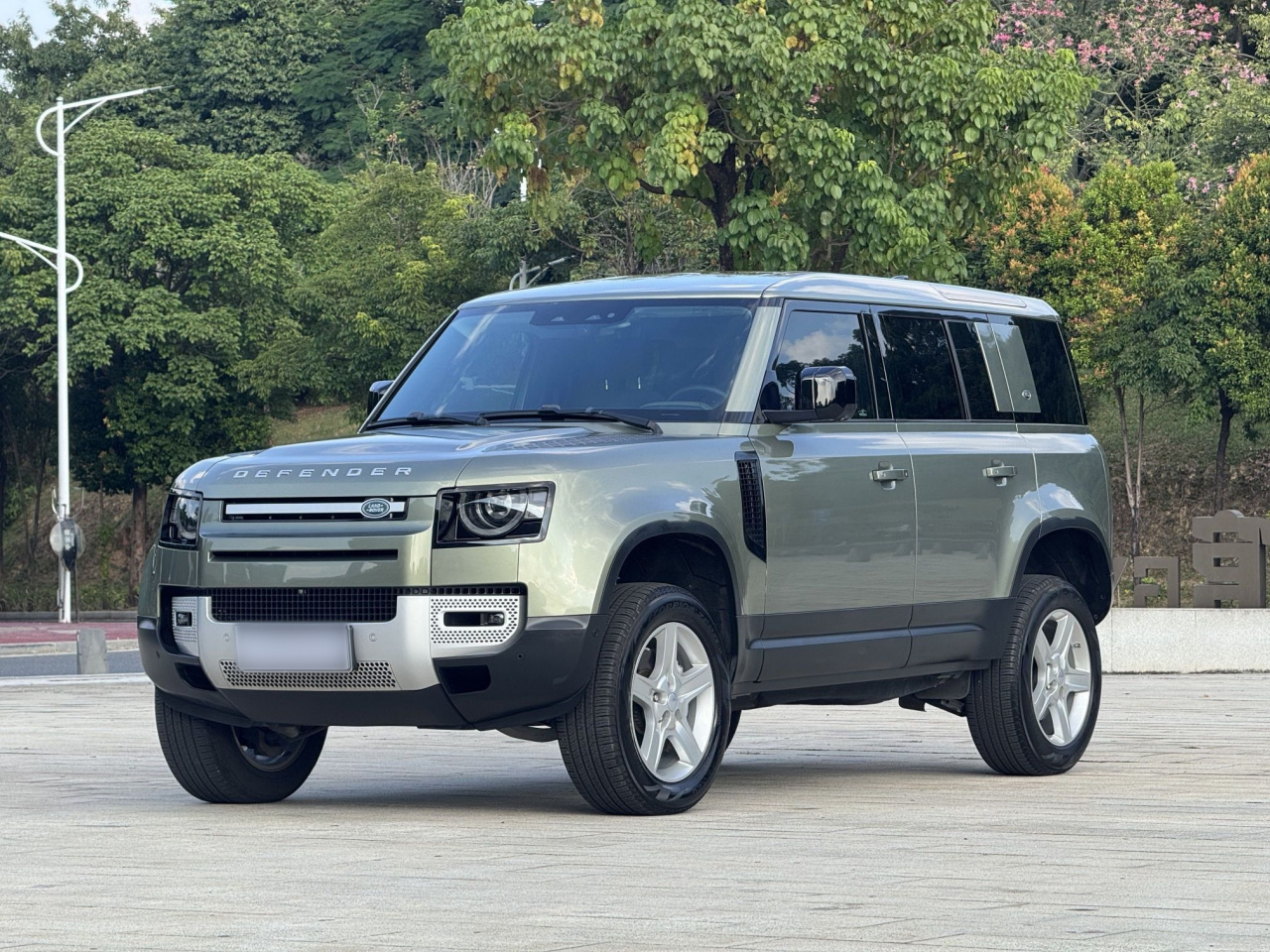 Defender 2020 110 P400 HSE