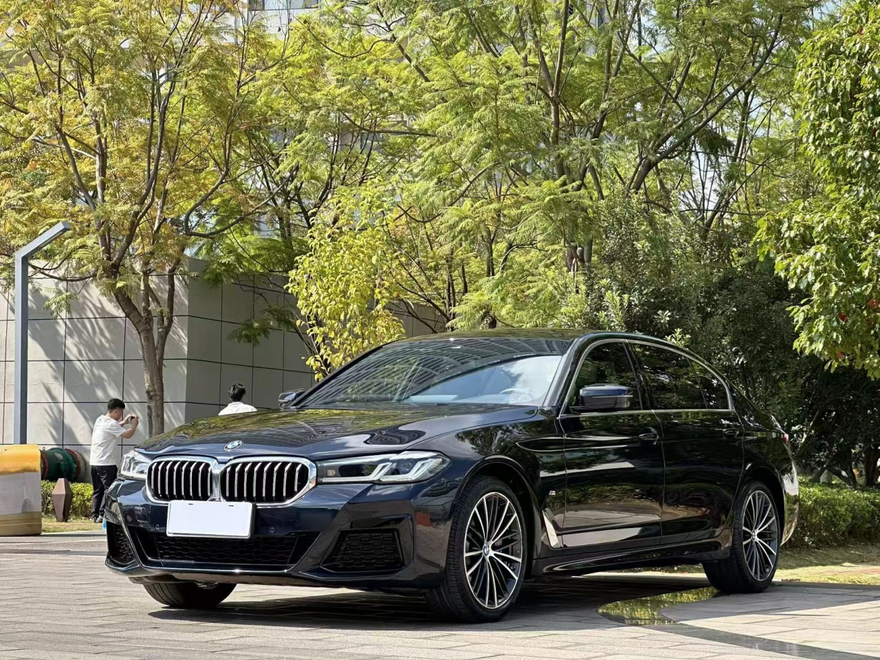 5 Series 2021 530Li Leading M Sport Package