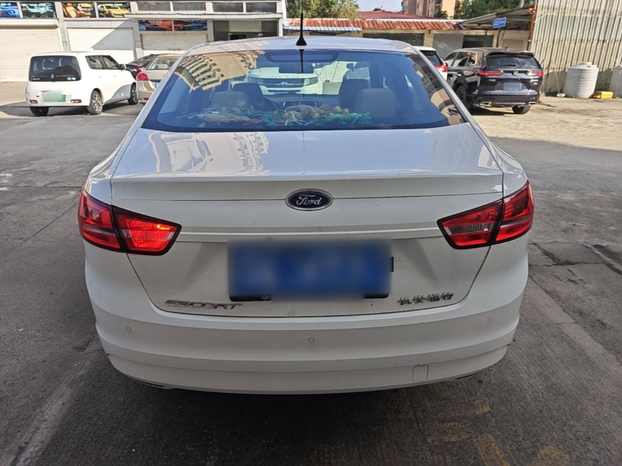 Escort 2015 1.5L AT Comfort photo 5