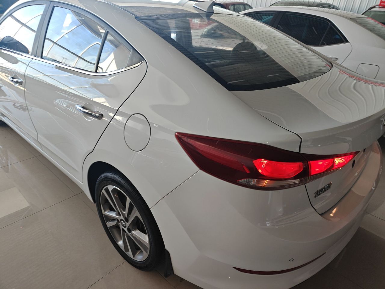 Elantra 2016 1.6L AT Smart Elite photo 4